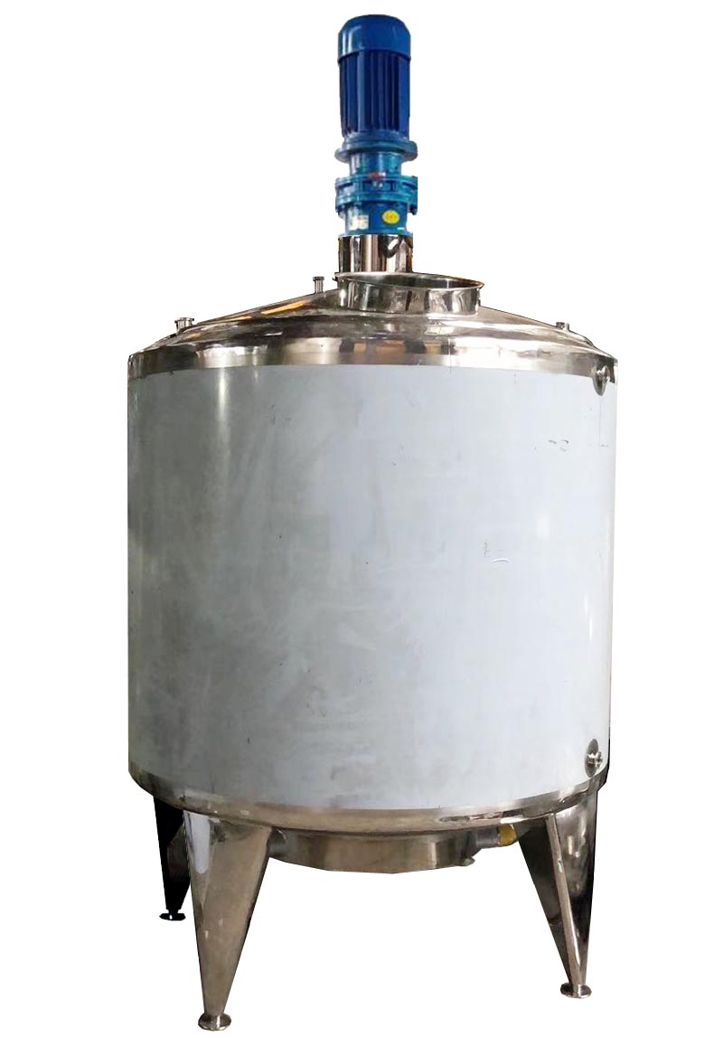 ����{���